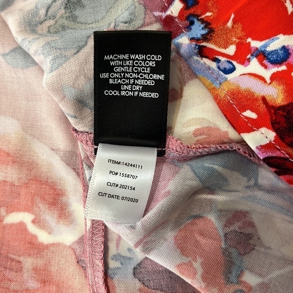 Torrid Blush Pink Fit & Floral Challis Stretch Camisole Top Sz 1 - Picture 9 of 9